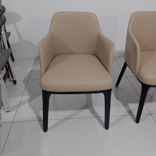 Contemporary Scandinavian Trapezoidal Square Curved PU Leather Solid Wood Dining Chair Backrest Armrest For Dining Room