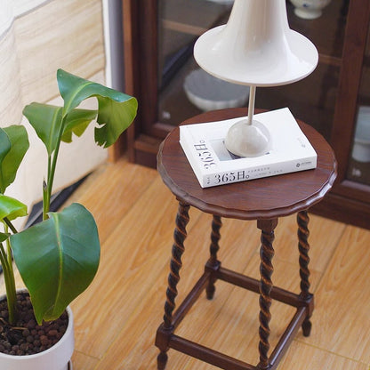 Traditional Vintage Solid Wood Round-Top Square-Base Side Table For Bedroom And Living Room