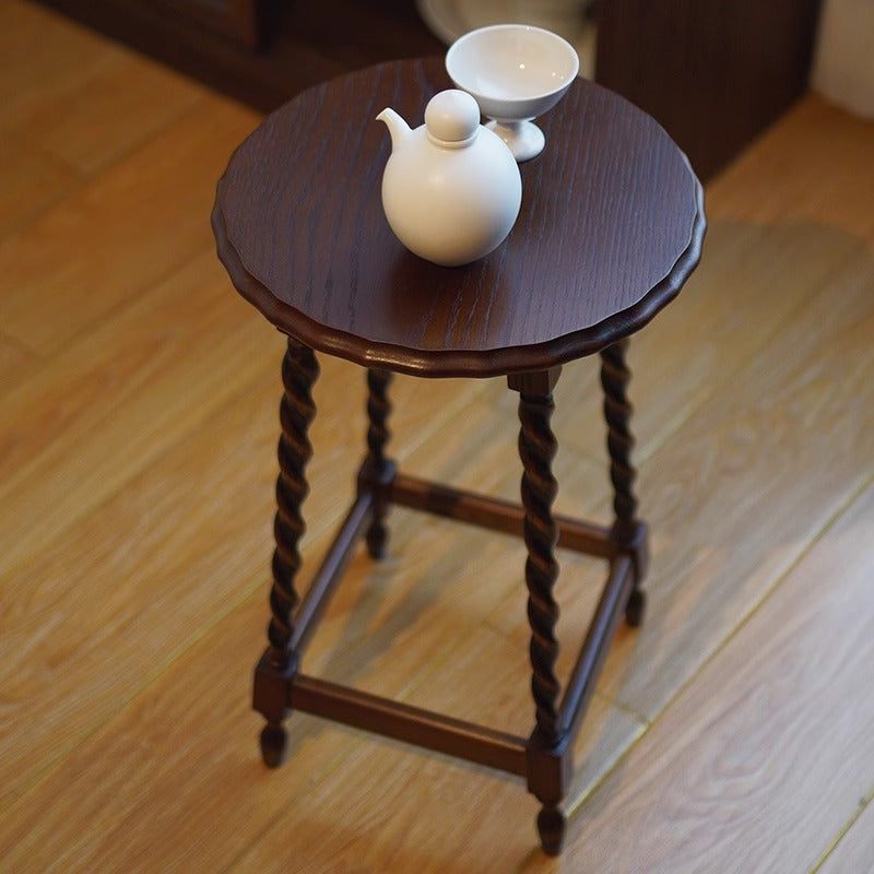 Traditional Vintage Solid Wood Round-Top Square-Base Side Table For Bedroom And Living Room