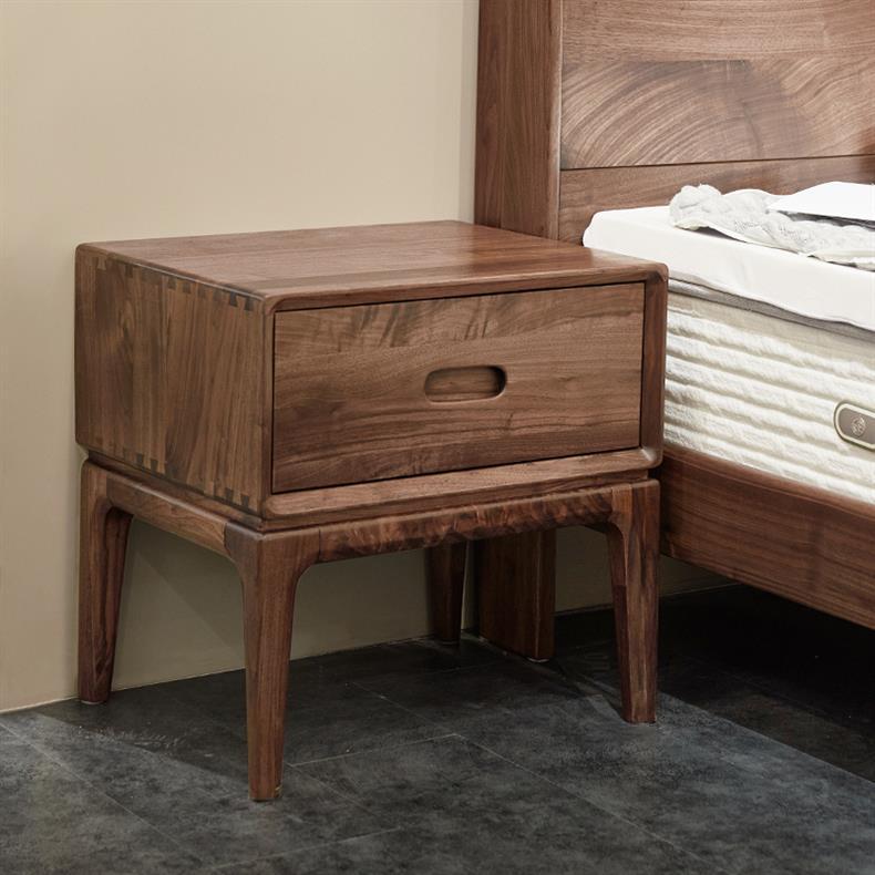 Traditional Chinese Black Walnut Rounded Square Nightstand With 1 Drawer For Bedroom