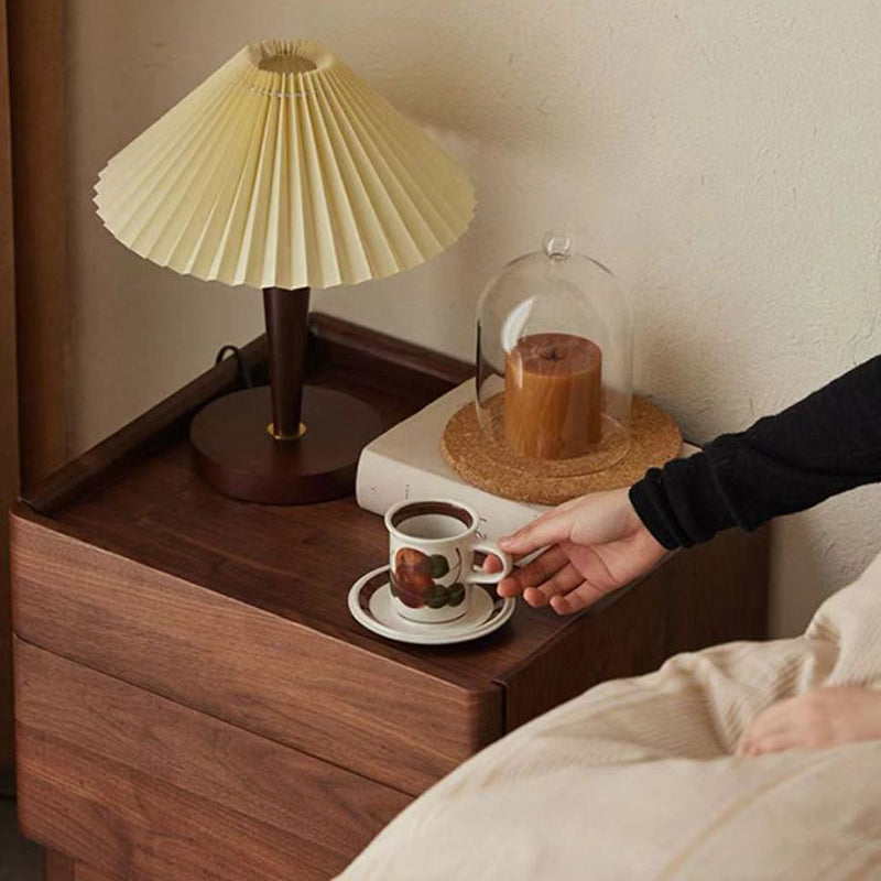 Traditional Vintage Rectangular Solid Wood Nightstand 1-Drawer For Bedroom