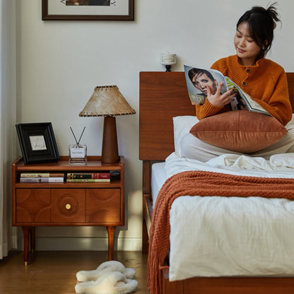 Traditional Vintage Rectangular Solid Wood Nightstand 1-Storage For Bedroom