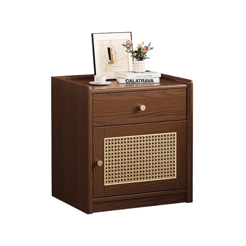 Moderner minimalistischer quadratischer Nachttisch mit Safe aus Gummibaumholz, Stahl und Rattan-Geflecht, 1 Schublade für das Schlafzimmer 