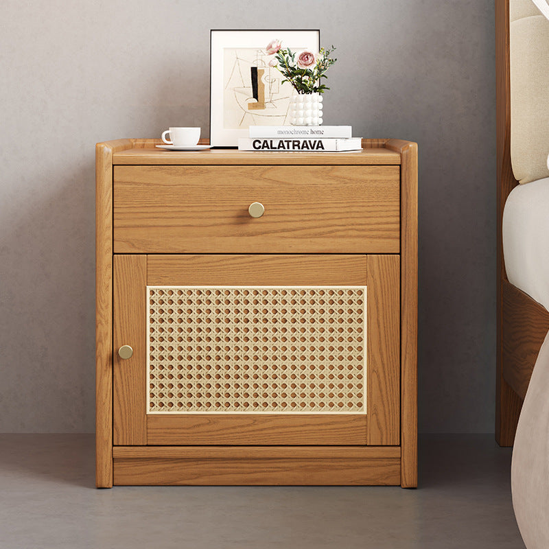 Moderner minimalistischer quadratischer Nachttisch mit Safe aus Gummibaumholz, Stahl und Rattan-Geflecht, 1 Schublade für das Schlafzimmer 