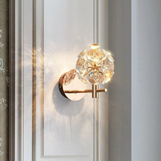 مصباح حائط LED بتصميم كرة بلورية فاخرة معاصرة لغرفة المعيشة 