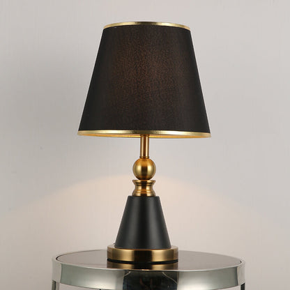 Nordic Simple Iron 1-Light Table Lamp