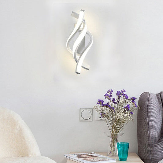 مصباح حائط LED بتصميم شريط حلزوني من الألومنيوم بتصميم إبداعي حديث لغرفة المعيشة 