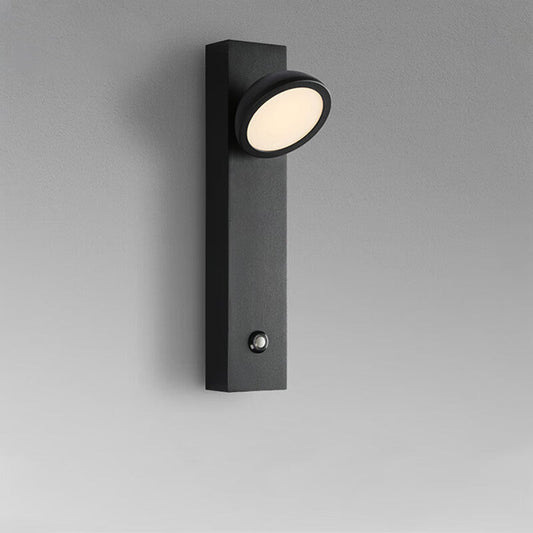 مصباح حائط LED دائري مكعب من الحديد والألومنيوم بتصميم بسيط وعصري بجانب السرير
