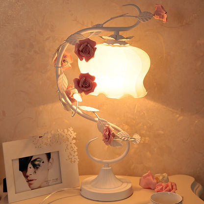 Vintage Romantic Pink Glass Ceramics Roses 1-Light Table Lamp