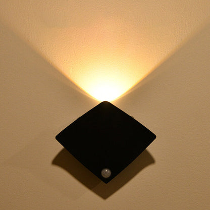 مصباح حائط LED بتصميم ستينغراي إبداعي حديث للكمبيوتر الشخصي 