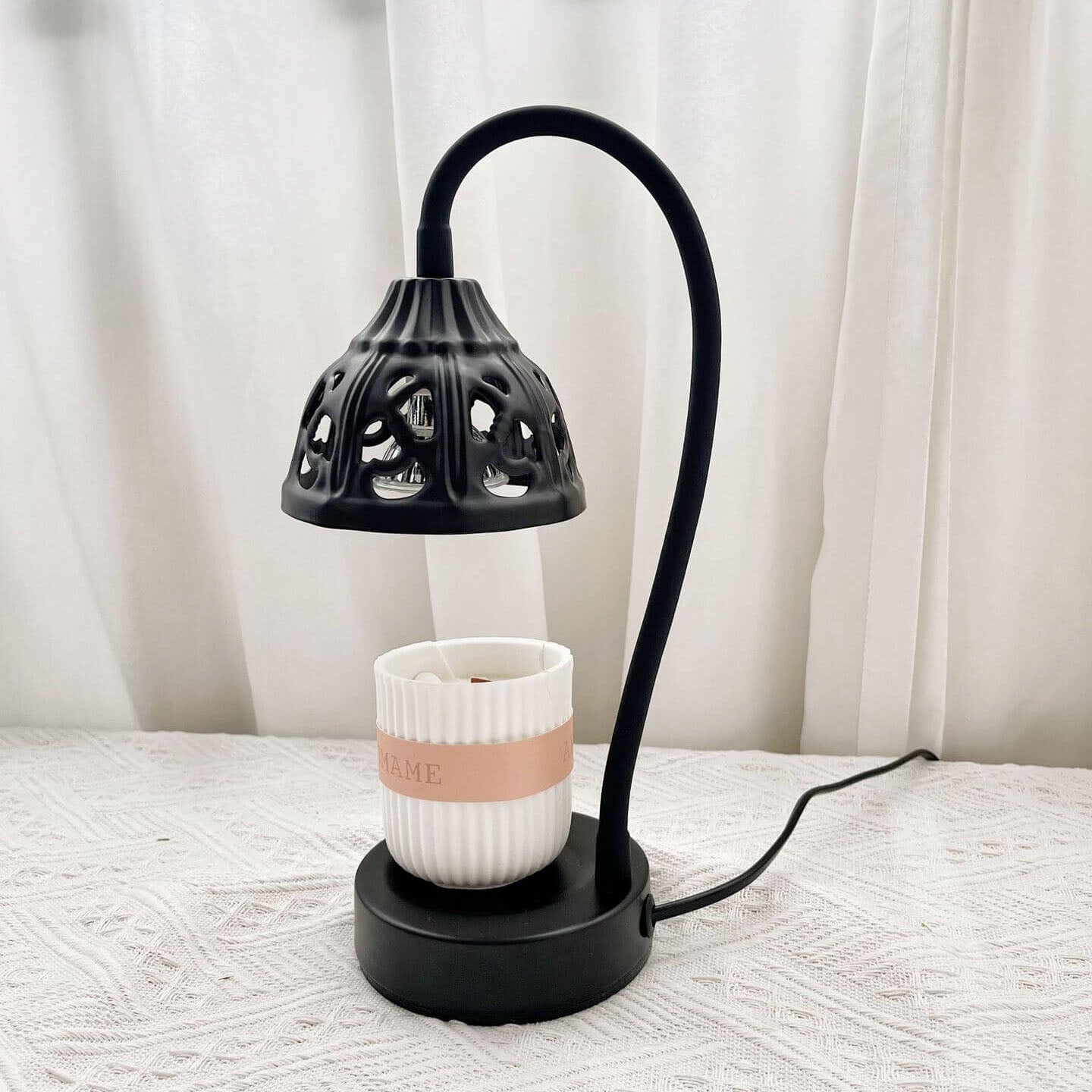 European Style Hollow Round Design Metal 1-Light Melting Wax Table Lamp