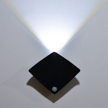 مصباح حائط LED بتصميم ستينغراي إبداعي حديث للكمبيوتر الشخصي 