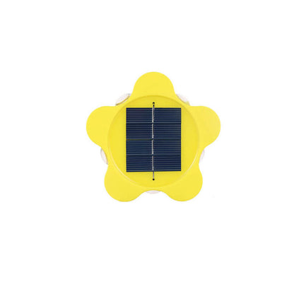 مصباح حائط خارجي مقاوم للماء LED يعمل بالطاقة الشمسية على شكل نجمة خماسية للحديقة 