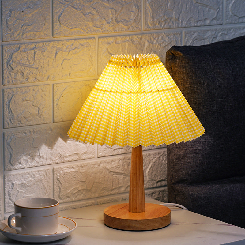Vintage Pleated Umbrella-shaped LED Table Lamp