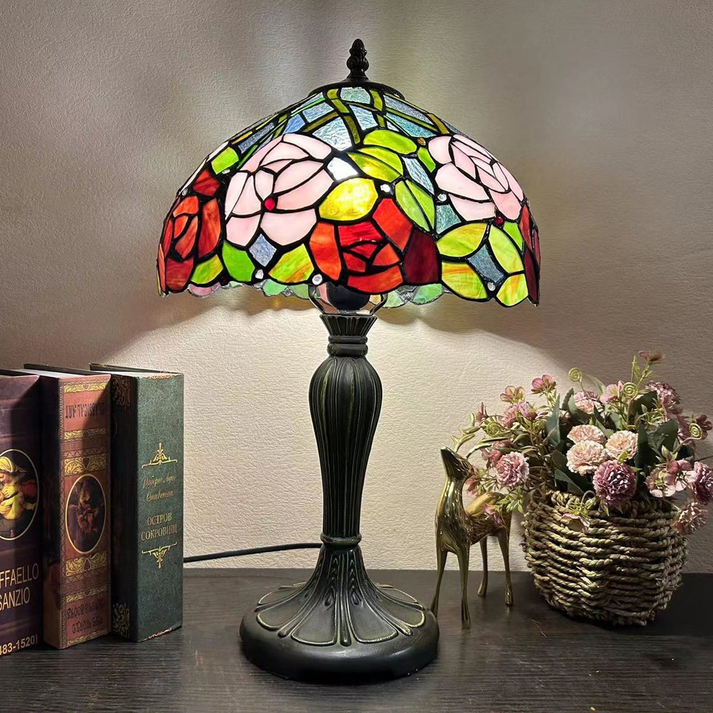 Traditional Tiffany Metal Glass Dome Grape Flower Dragonfly Butterfly 1-Light Table Lamp For Bedside