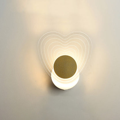 مصباح حائط LED هندسي من الأكريليك باللون الذهبي الفاخر بإضاءة عصرية 