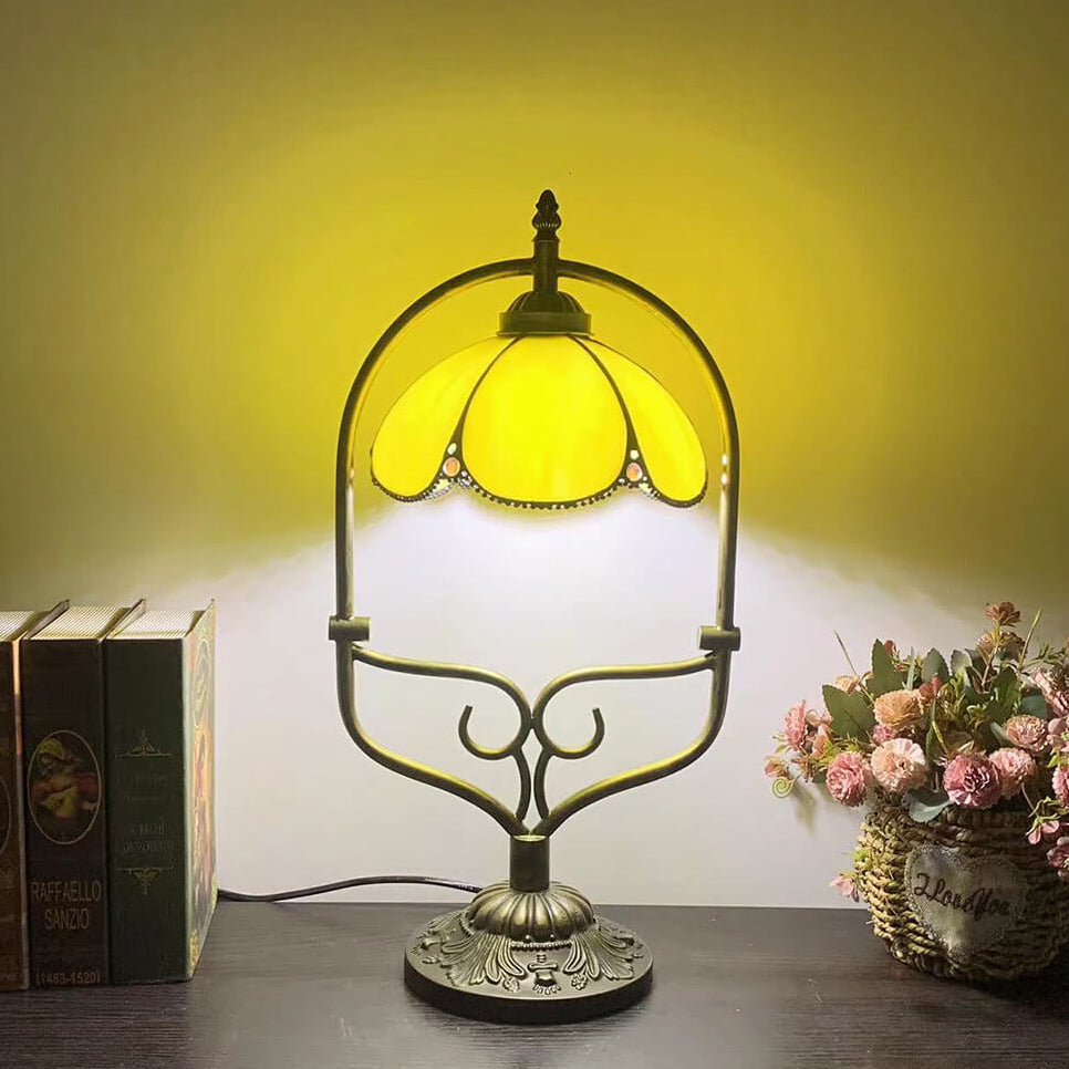 Tiffany Vintage Flower Stained Glass Shade Metal Base 1-Light Table Lamp