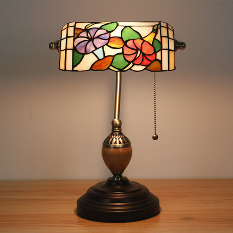 European Tiffany Flower Glass 1-Light Banker Table Lamp