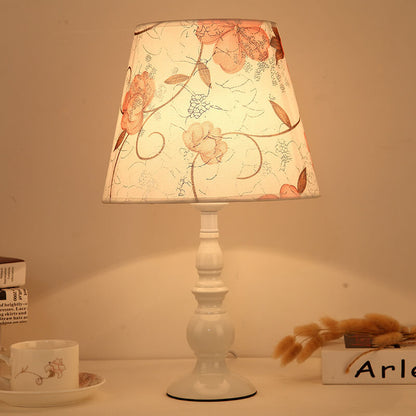 Modern Simple Floral Fabric Iron Vase Base 1-Light Table Lamp