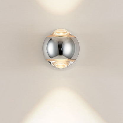مصباح حائط LED بتصميم كرة حديدية إبداعي عصري بجانب السرير 
