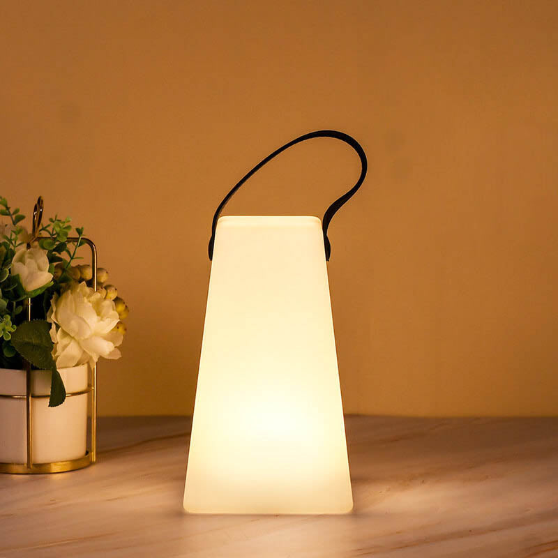 モダンでシンプルなプラスチック製ラウンドスクエアハンドLEDテーブルランプ（屋外パティオ用） 